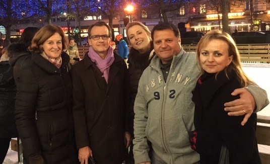 Marie-Hélène MAGNE, 1er Maire-Adjoint chargé de l’enfance et de l’éducation, Hervé GICQUEL, Maire de Charenton, Clotilde CERTIN, Maire-Adjoint chargé des sports, Jean-Marc BOCCARA, Maire-Adjoint chargé de l’animation évènementielle, des actions commémoratives, des anciens combattants et du devoir de mémoire, Gabriela KADOUCH, Conseillère municipale déléguée à la petite enfance.
